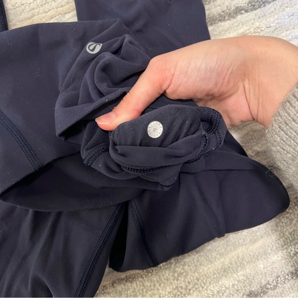 Lululemon Skull Align Leggings - Picture 4 of 6